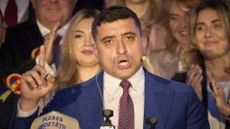 Валят призиви за протести в деня на полагане на клетва на Никушор Дан