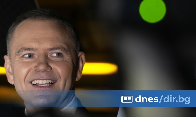 Десният кандидат за президент на Полша Карол Навроцки, който ще