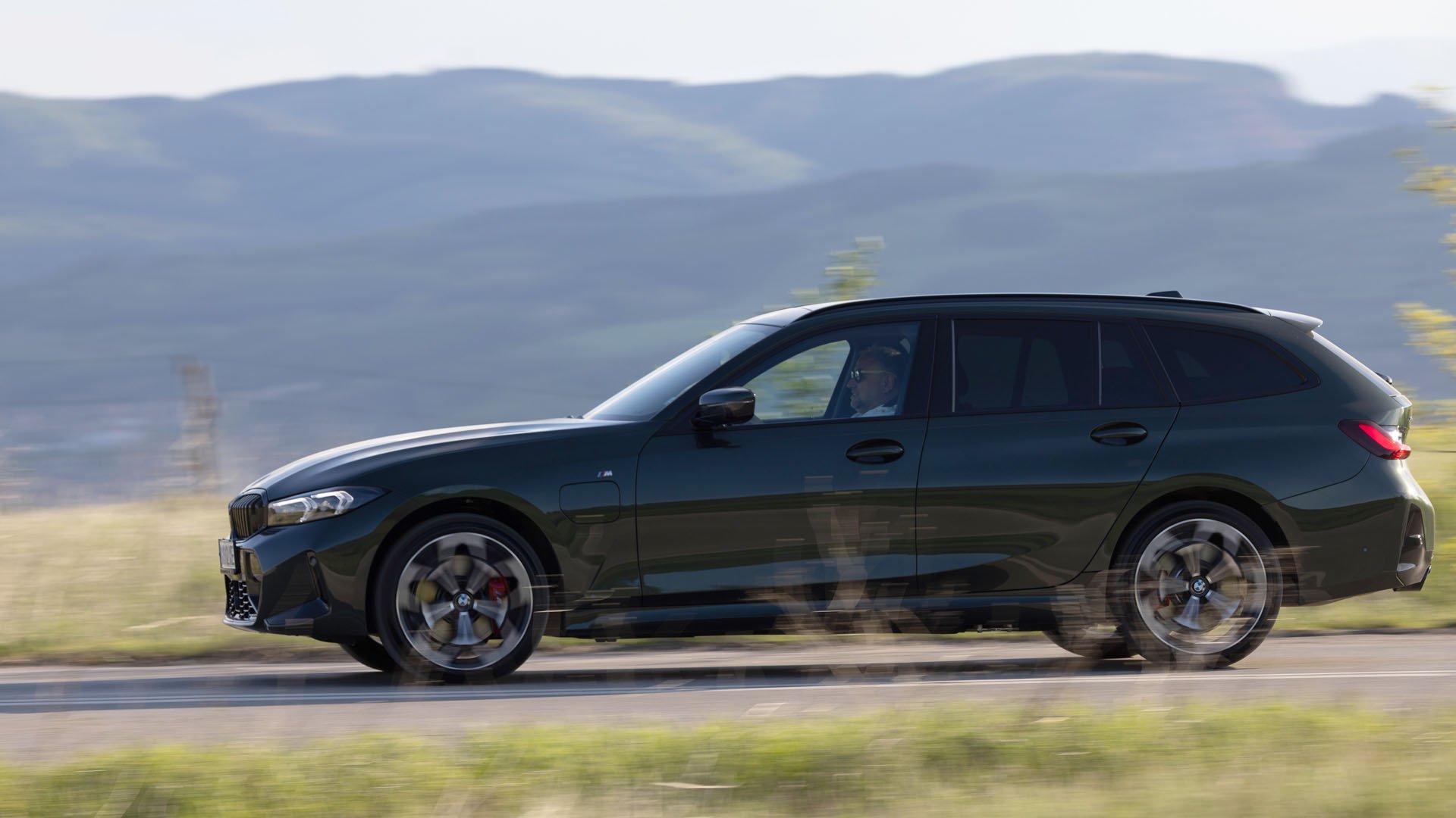 BMW 330e xDrive Touring 