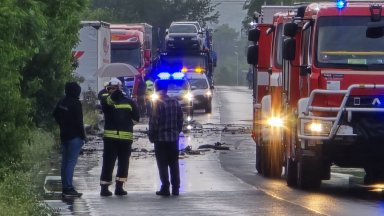 Тежка катастрофа с жертва в Кресна, каскада и на АМ "Тракия" със самосвал