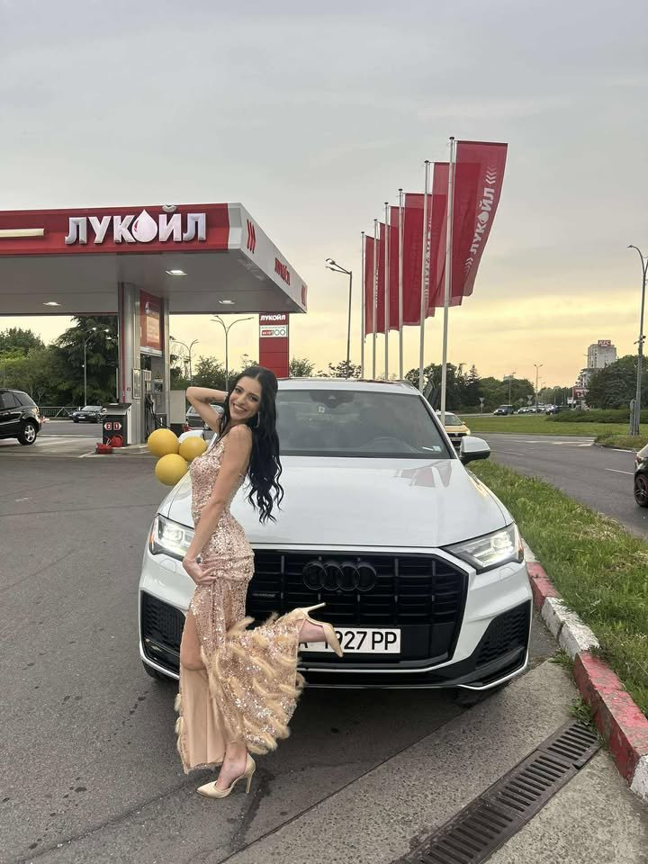 Николета Михайлова, Руска гимназия, град Бургас