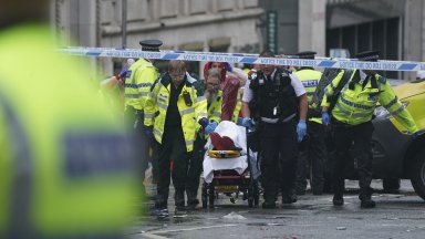 Шофьор на лек автомобил се вряза в пешеходци в Ливърпул