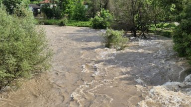 Язовир Сопот е повишил нивото си като за три часа