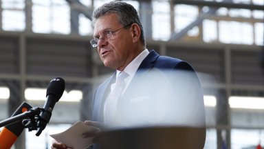 Еврокомисарят по търговията: Брюксел се е устремил с бързи темпове към търговска сделка със САЩ