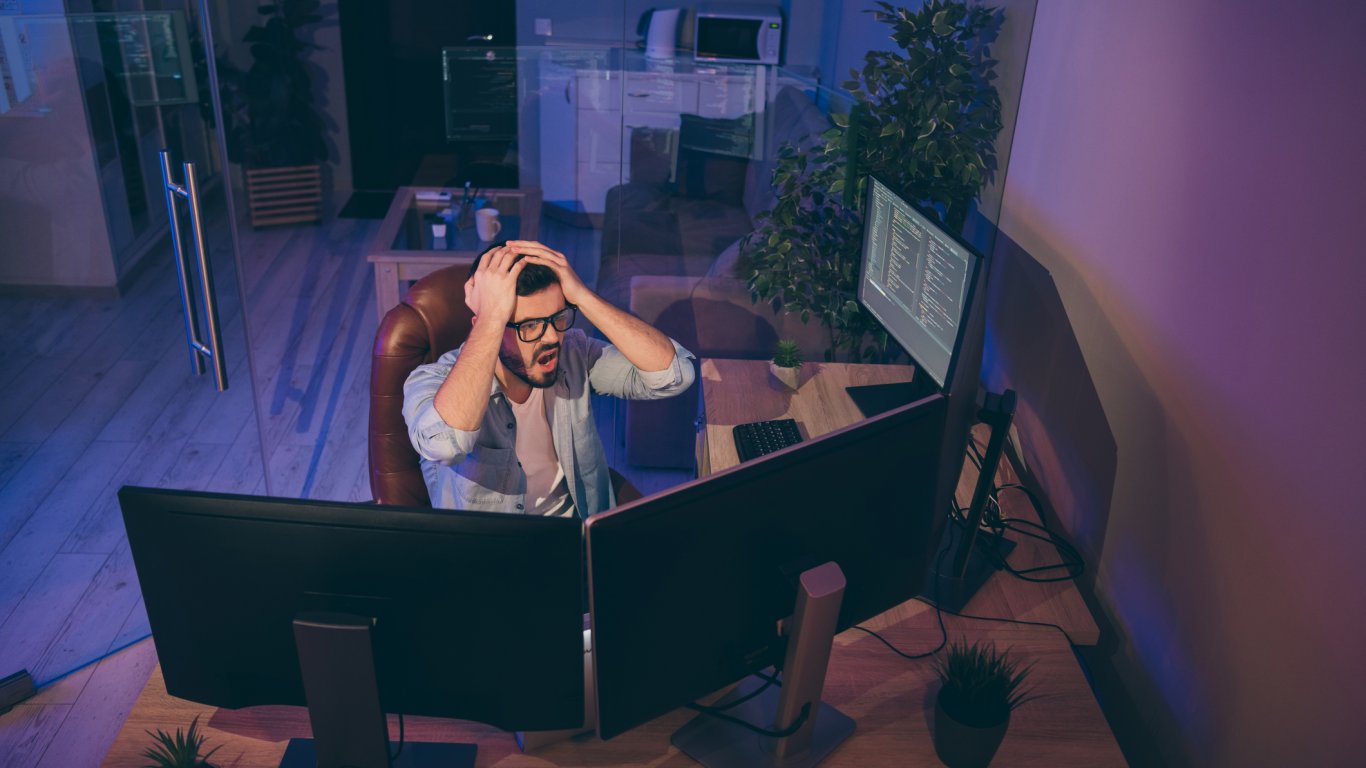 Прогнозата на Anthropic се провали: AI все още не пише целия код