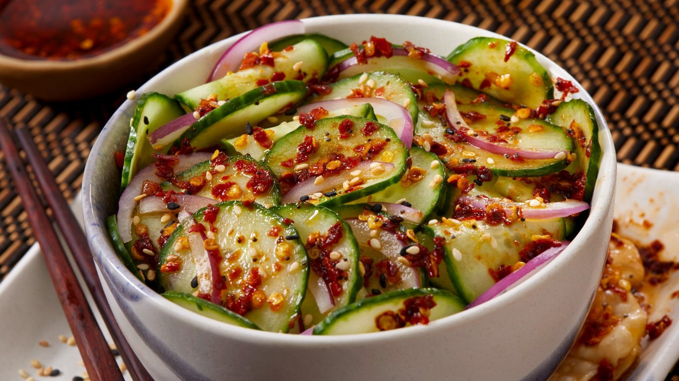 За пет минути: Пикантно мезе от краставици