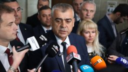 Хайри Садъков е новият председател на ДПС-ДПС след оставката на Джевдет Чакъров