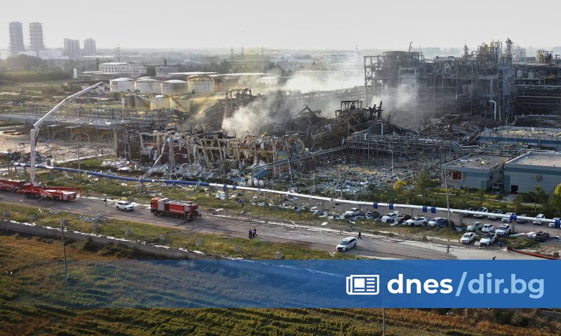 Най-малко 5 души загинаха, а 19 пострадаха днес при в