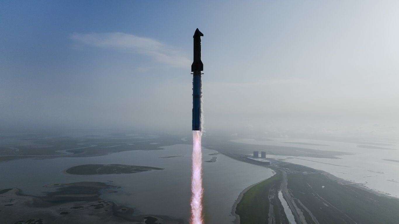 Инцидент с ракетата Starship повдига въпроси за IPO на SpaceX