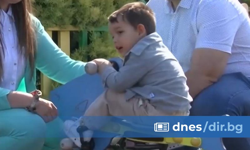 Дете на 2 години и 9 месеца от Равда се