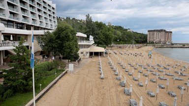 Плажът в комплекс Слънчев ден край Варна е дългогодишен носител