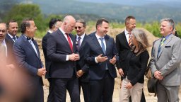 "Повече от очакваното": Партньори от 7 държави провериха Вертикалния газов коридор