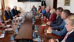 Министерството на правосъдието предлага увеличение на парите на служебните адвокати