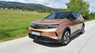 Новият Grandland предлага най-доброто от Opel (тест-драйв)