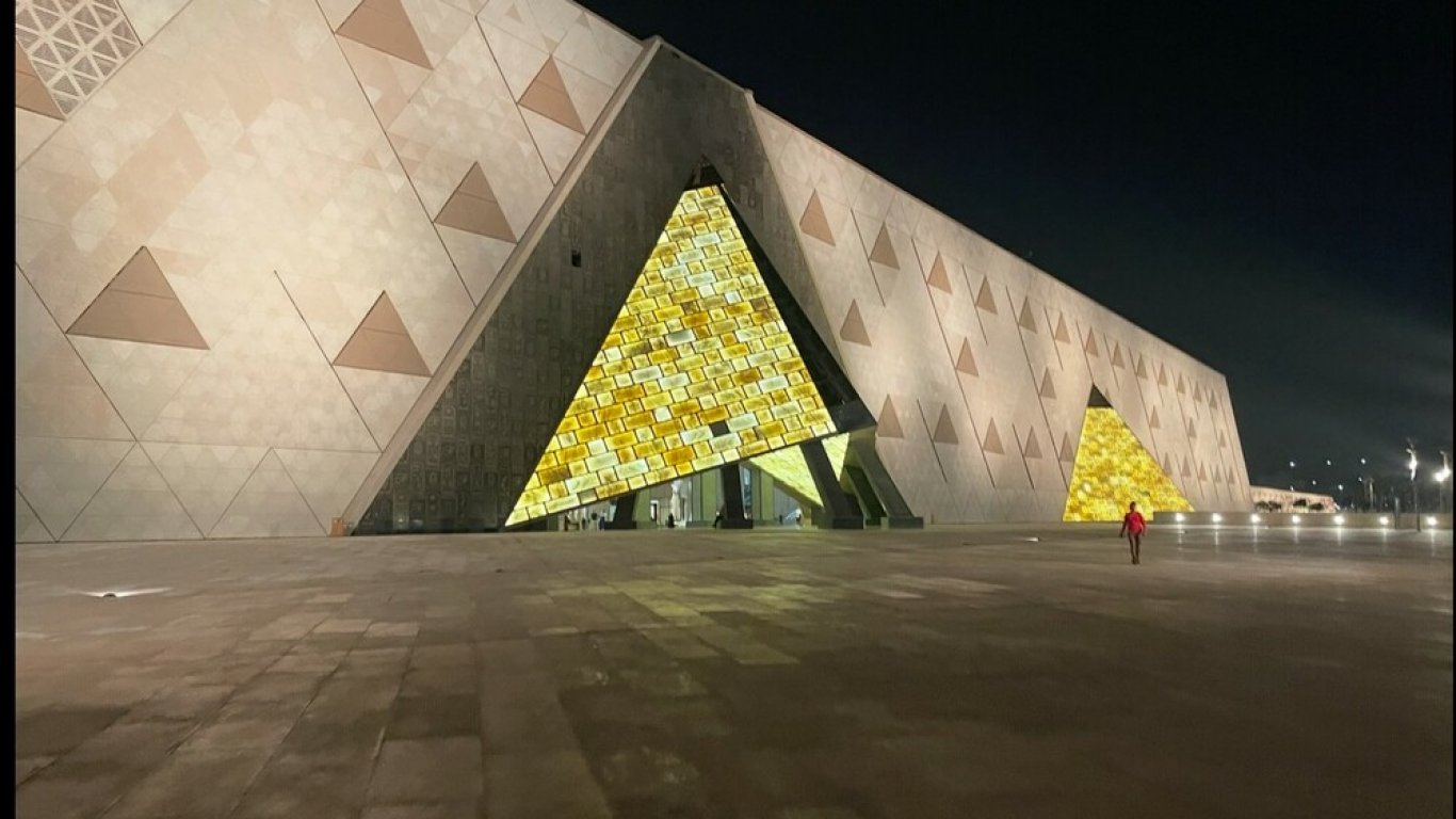 Монарси и президенти от цял свят ще присъстват на откриването на Големия египетски музей 