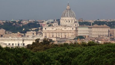 Ватиканът предложи отново да бъде домакин на мирните преговори между