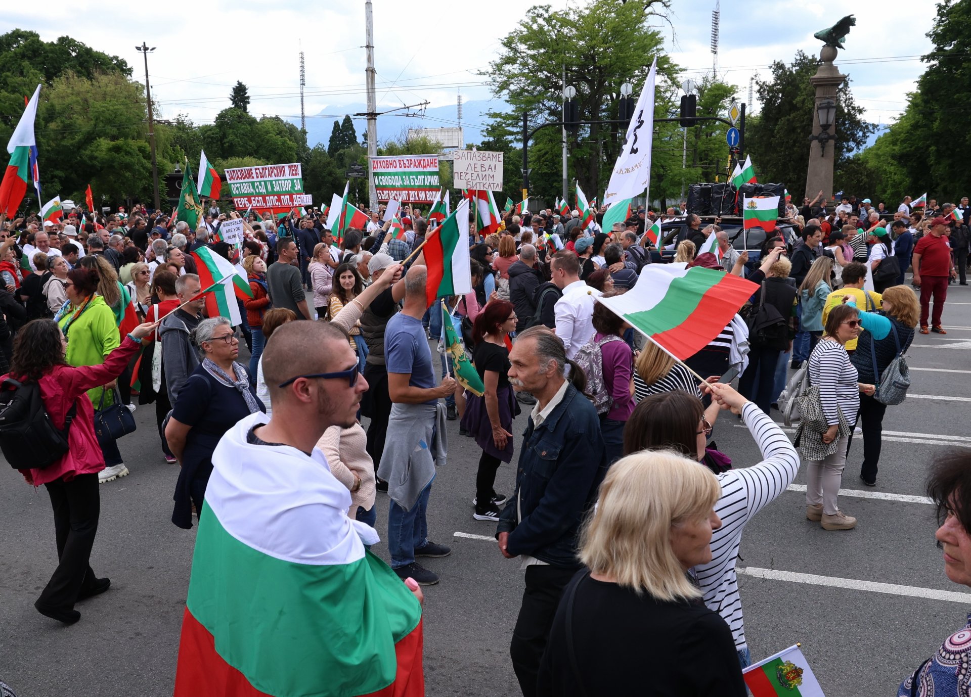 Протестиращите блокираха за кратко Орлов мост