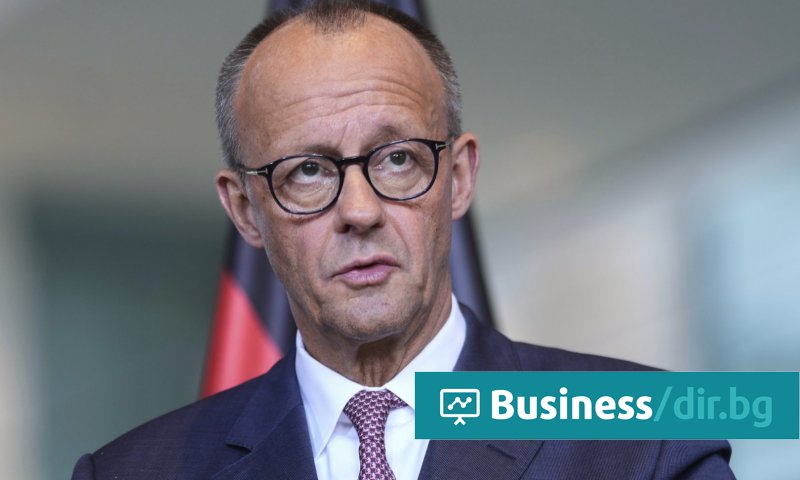 Виж още След два дни на власт Мерц затегна граничния