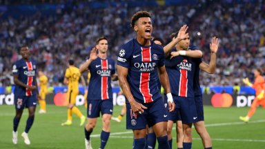 әдемі және сексуалды порно актрисалар Орыс порно девственности