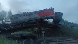 Втори мост се срути при преминаване на влак в рамките на няколко часа в Русия