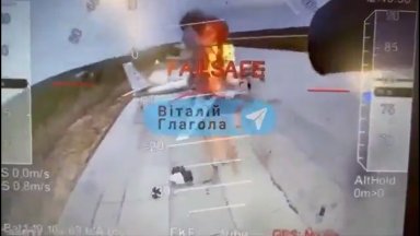 Мащабна атака с дронове порази летището Оленья край Мурманск Унищожени