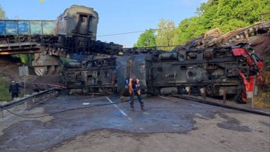 Трети инцидент с влак, отново в Брянска област, три бомби са гръмнали на релсите