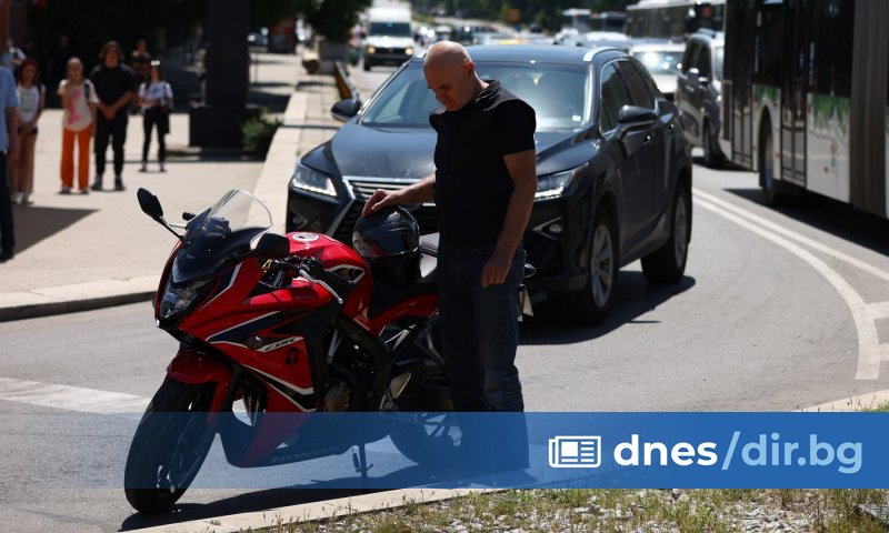 В 12:00 ч. днес в продължение на две минути сирените