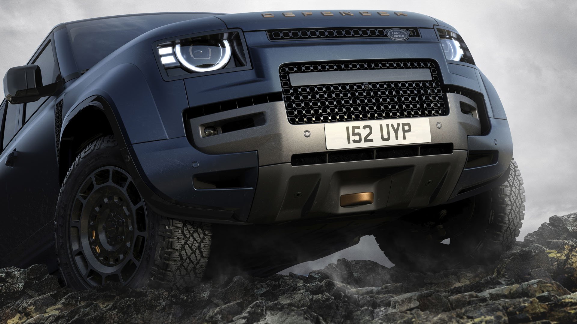 Land Rover Defender 