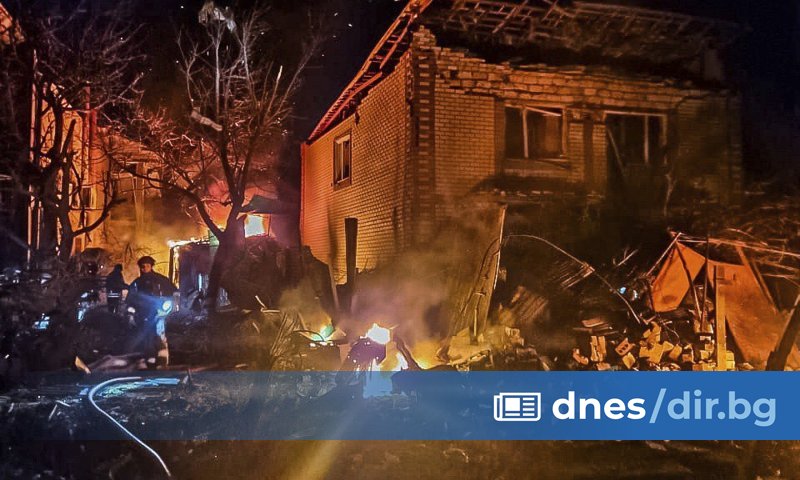 Руските сили снощи изстреляха осем ракети, както и 363 и