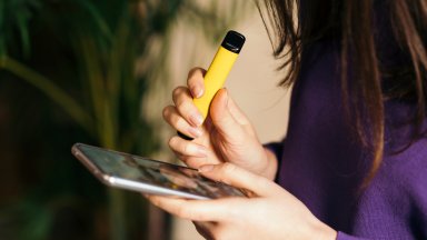 Забрана на употребата предлагането и продажбата на деца на продукти