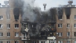 Ранени, убити, обстрел: Харков претърпя най-мощната атака от началото на войната (снимки)