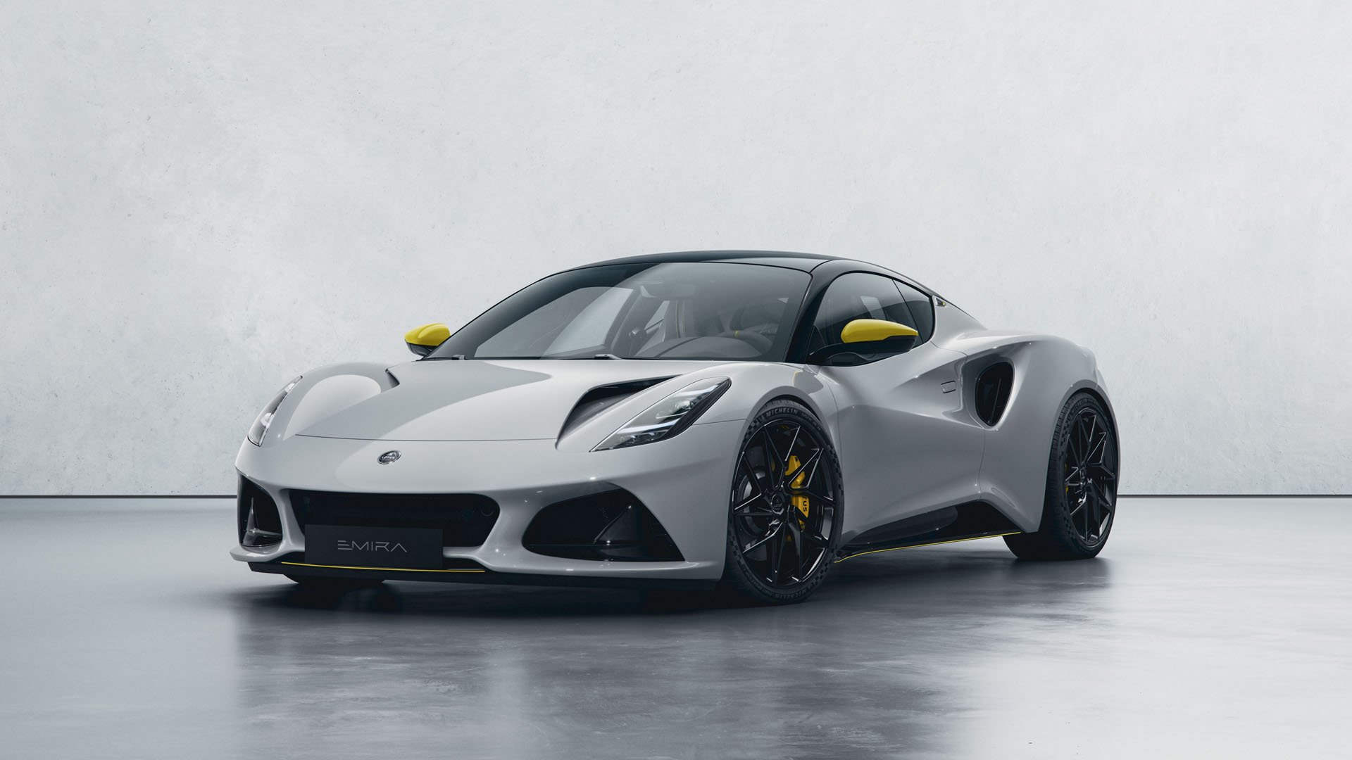 Lotus Emira 