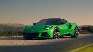 Lotus Emira получи подобрения в трансмисията и охлаждането