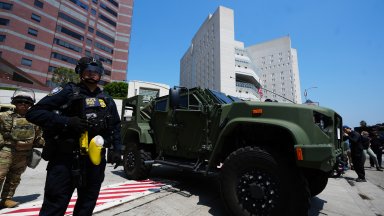 ТръмпСътрудничка на Епстийн пред прокурор Никога не съм виждала президента