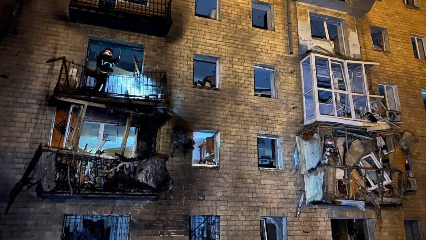 17 руски дрона "Геран-2" удариха Харков, има жертви и десетки ранени