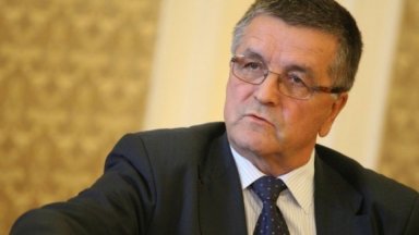 Почина бившият зам.-председател на Народното събрание Алиосман Имамов
