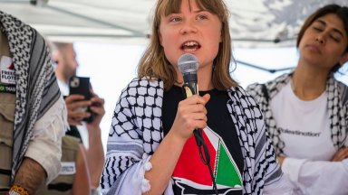 трябва да отплава в неделя от Барселона за ивицата Газа Тя