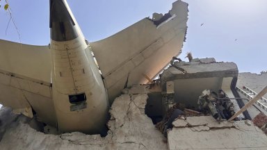 Появи се видео от борда на фаталния полет на "Еър Индия"