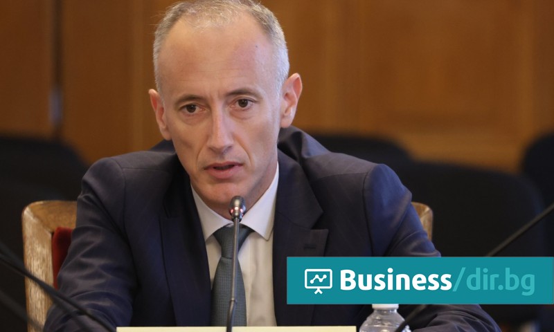 В близо 400 училища и над 20 центъра за специална