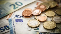 Кои зодиакални знаци имат шанс да забогатеят до края на юни 2025 г.?
