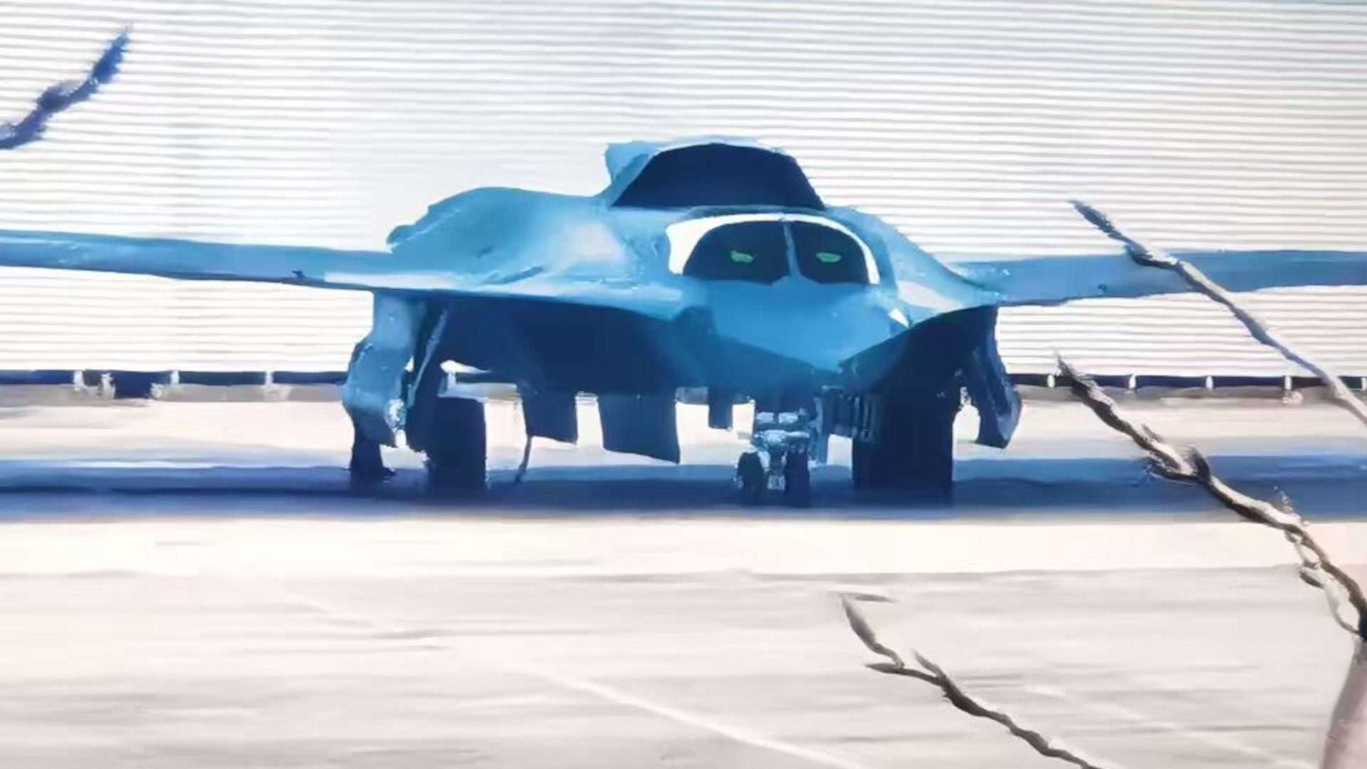 Китайският J-36