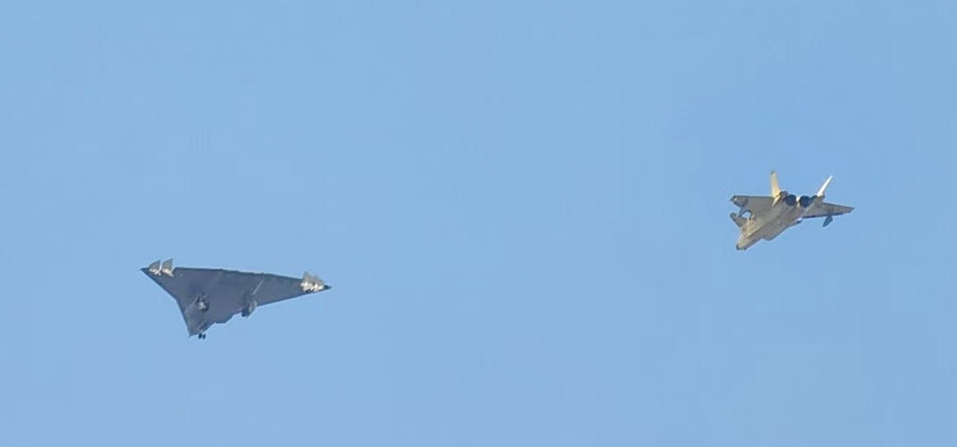 Китайският J-36