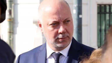 Действията на министър Даниел Митов макар и малко позакъснели все