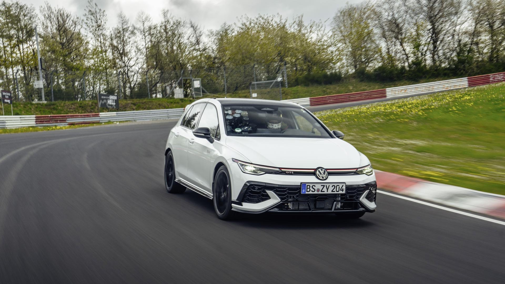 Volkswagen Golf GTI Edition 50 