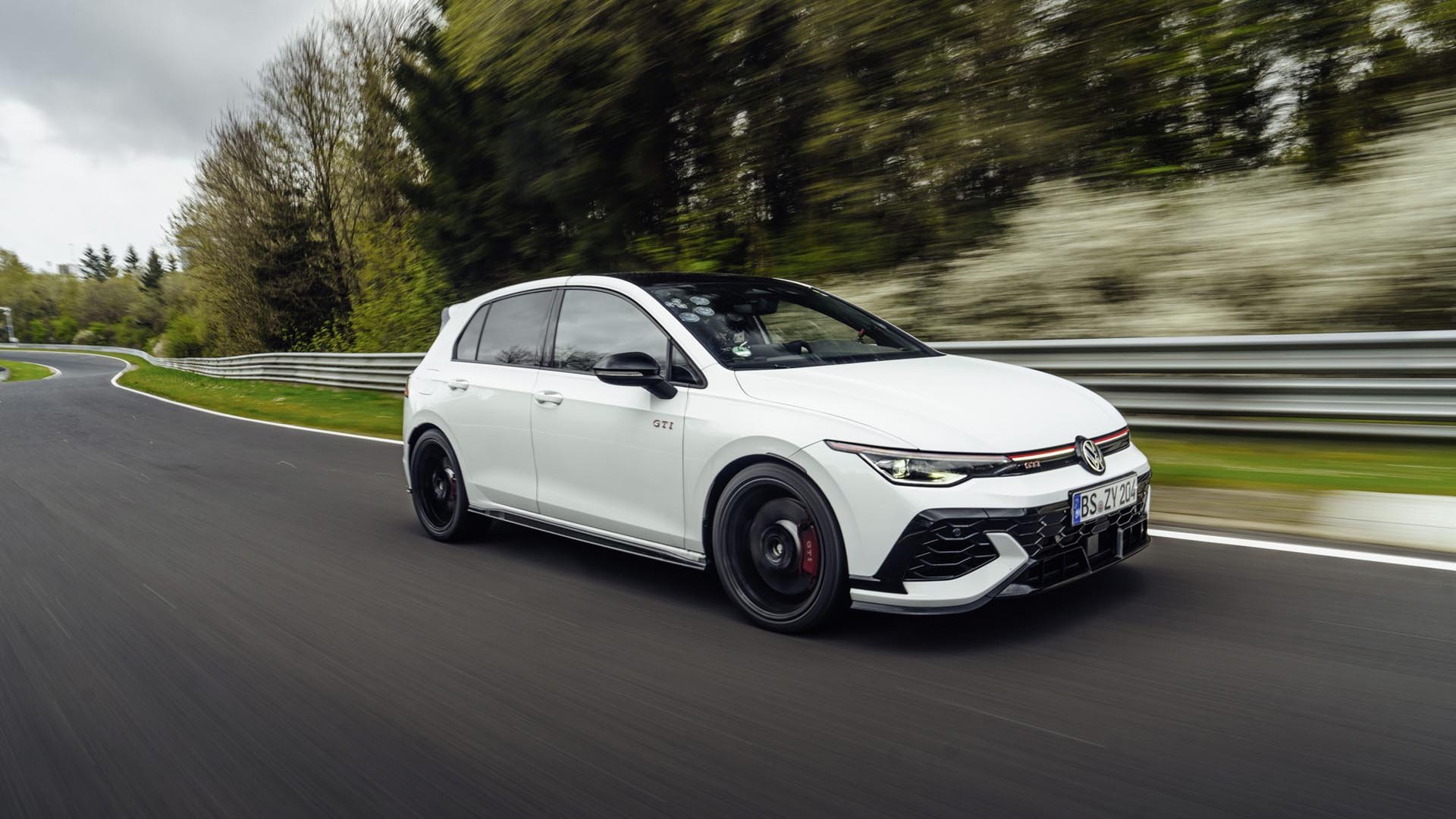Volkswagen Golf GTI Edition 50 