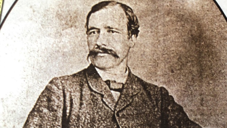 Прожекция на документалния филм "Образ невъзможен" на режисьора Станимир Трифонов с вход свободен в кино "Одеон"