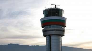 Авиационните власти: Българските авиокомпании да прекратят полетите до Близкия изток