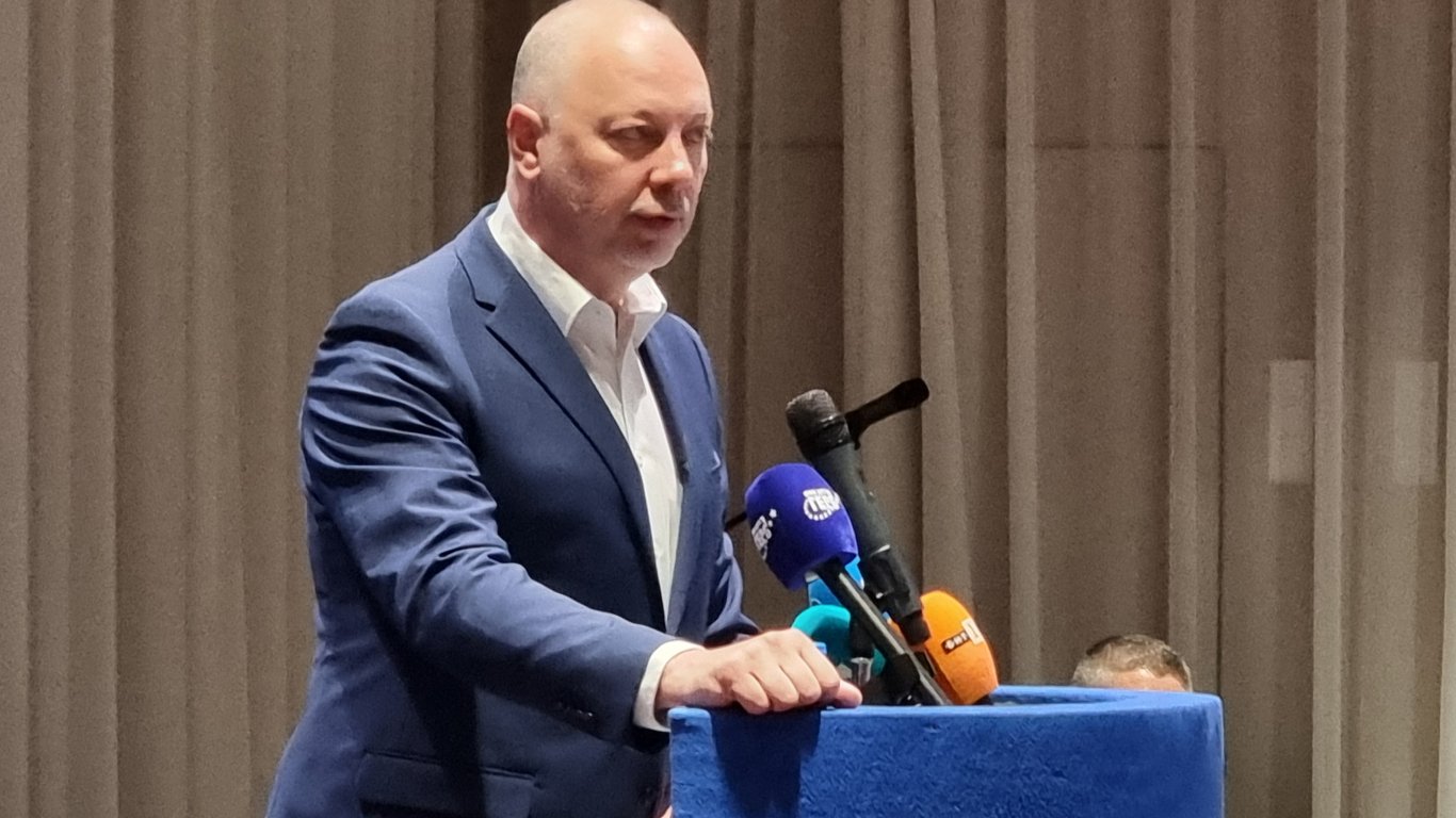 Желязков: Атаката на Радев срещу еврозоната е атака към кабинета