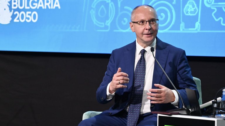 Станишев: Ще направя всичко, за да подкрепя Крум Зарков и да дам знак на хората в БСП, че има надежда