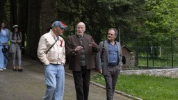 Кристиан Лубутен гостува на Симеон Сакскобурготски в двореца Царска Бистрица